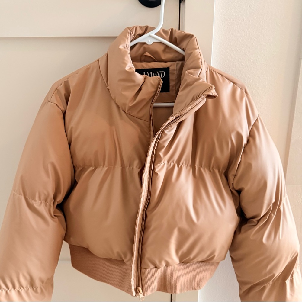 ANWND Cropped Puffer Jacket Womens  Quilted Puffy Coat Size Small NWOT